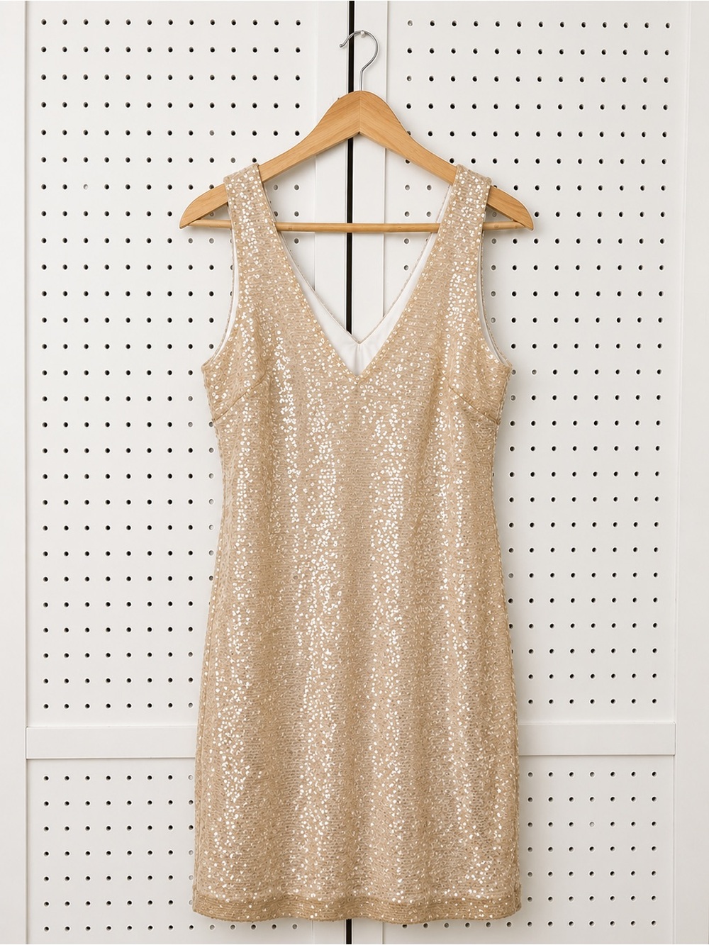 a new day Tan Sequin V-Neck Dress Medium Party Vegas Style Glam Bachelorette